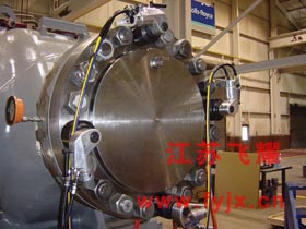 液壓扭矩扳手同步螺栓緊固現場圖